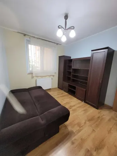 Mieszkanie na wynajem 3 pokojowe z balkonem blisko centrum i stacji PKP - miniatura 4