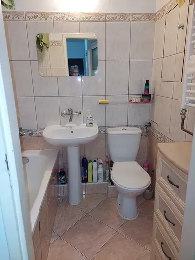 Pokój 1- osobowy dla studentki - Rataje blisko Uczelni - miniatura 4