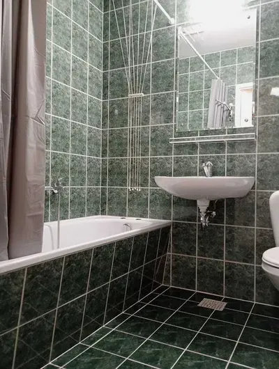 ! DUŻA ! Kawalerka z balkonem która pomieści wszystko! Internet w cenie! - miniatura 5