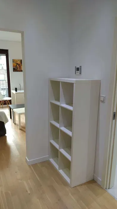 BEZPOŚREDNIO apartament 40m2 Metro Dworzec Gdański - miniatura 3