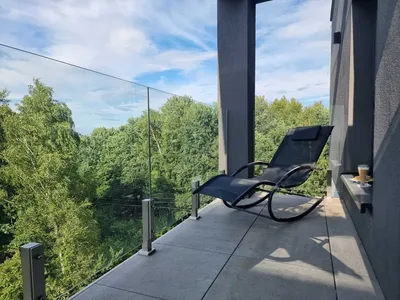 3-pokojowe (42 m²) z widokiem na las– osiedle Verde, garaż podziemny, światłowód, zwierzęta OK, od 1.10.2026