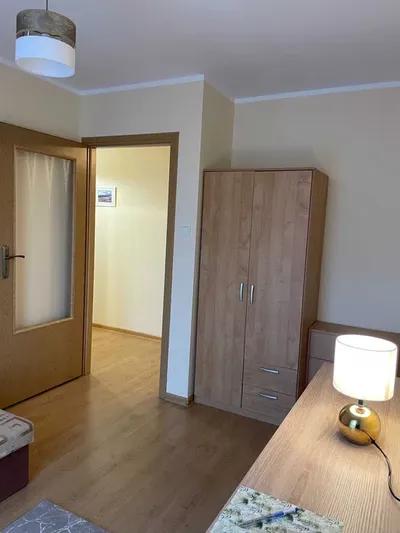 Osiedle Europejskie, dwa osobne pokoje, miejsce w garażu podziemnym. - miniatura 3