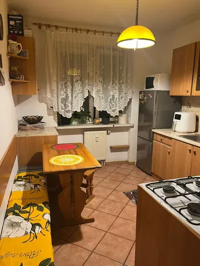 Słoneczny pokój z bakonem dwupokojowe mieszkanie na Ślichowicach - miniatura 3