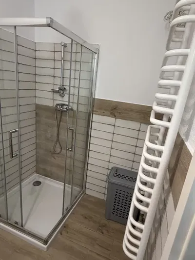 50 m2 ul Stawowa kolo Galerii Bronowice z ogrodkiem i miejscem postojowym - miniatura 3