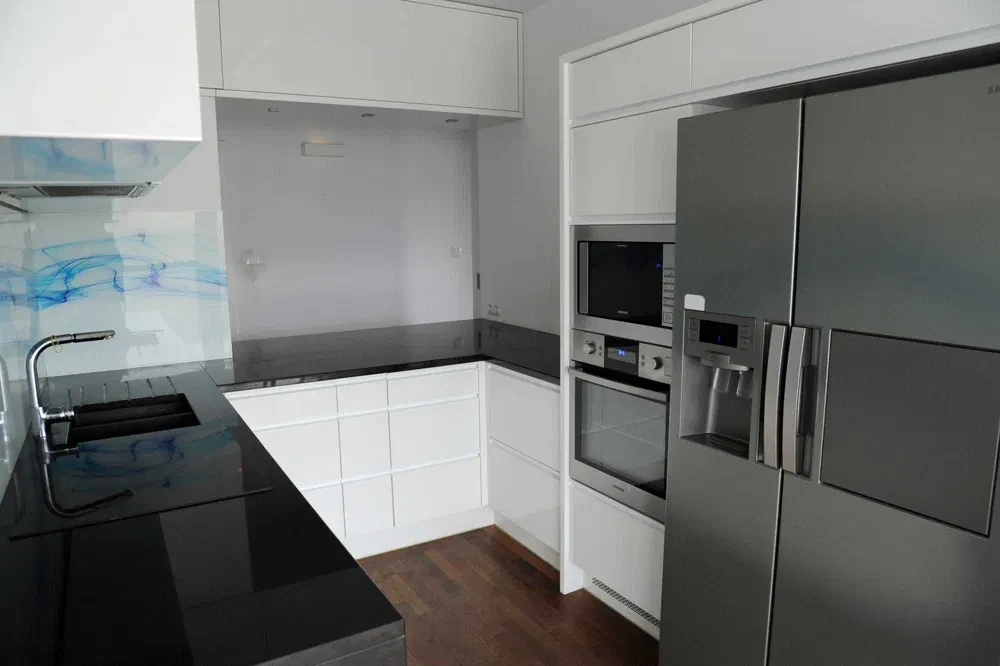Bezpośrednio. APARTAMENT 77,6 m² – JEŻYCE, LONGBRIDGE, Kościelna 33a | 3 pokoje | taras 9 m² | wysoki standard | klimatyzacja - 1/8