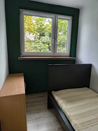Dwupokojowe mieszkanie do wynajęcia, ul. Rakowicka w Krakowie, niedaleko Dworca Głównego, prywatny parking w cenie czynszu najmu - miniatura 4