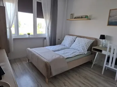 Gdynia Grabówek pokój 12m2 dla studenta / studentki / osoby pracującej w mieszkaniu 3 pokojowym blisko skm przystanki uniwersytet UM AMW