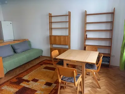 Na pięknym Starym Mokotowie - 2 pokoje do wynajęcia.