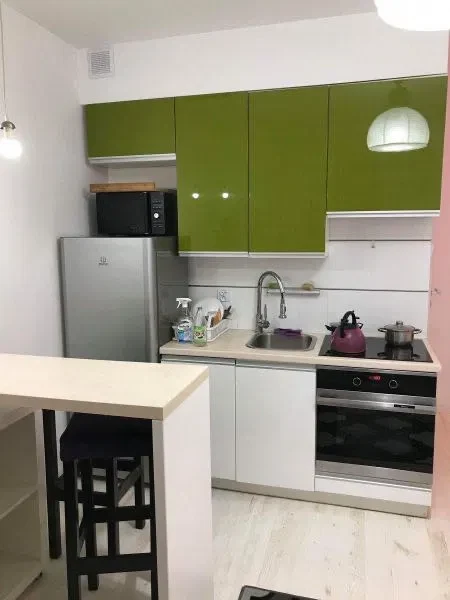 Mieszkanie 35m2. Dwa pokoje za aneksem kuchennym - 1/6