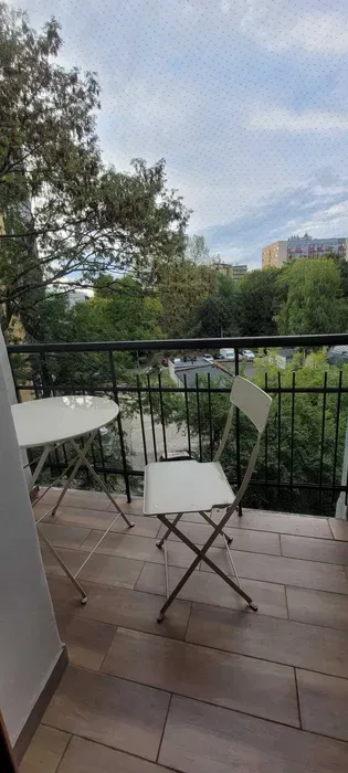 Ciche Studio z balkonem z widokiem na park - do wynajęcia od 5.10
