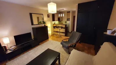 Słoneczna i cicha kawalerka z widokiem na PKiN – Rondo ONZ / ul. Śliska (Centrum) - miniatura 5