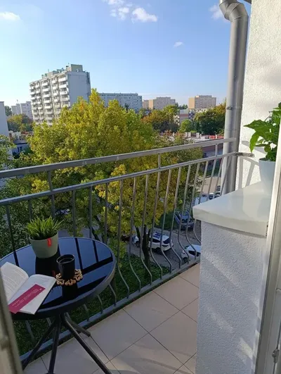 Funkcjonalne 2 pokoje z balkonem na wynajem - Łódź Dąbrowa - miniatura 2