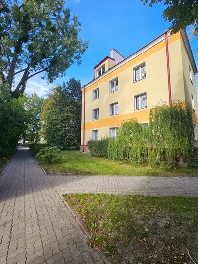 Mieszkanie w spokojnej okolicy 3pokoje nieprzechodnie, kuchnia oddzielna, URSUS