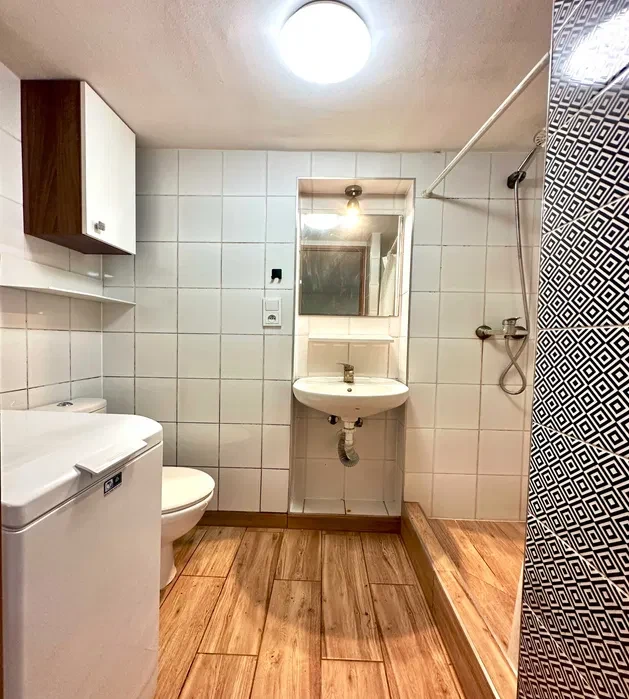 2 pok-Ochota-42m- Archiwalna obok Hali Banacha,duży balkon-ciche - 1/4