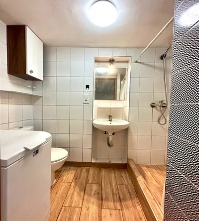 2 pok-Ochota-42m- Archiwalna obok Hali Banacha,duży balkon-ciche