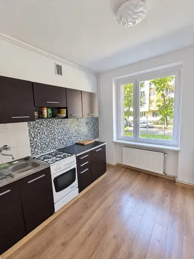 Kawalerka 35 m² do wynajęcia – Gliwice, centrum, parter - miniatura 2