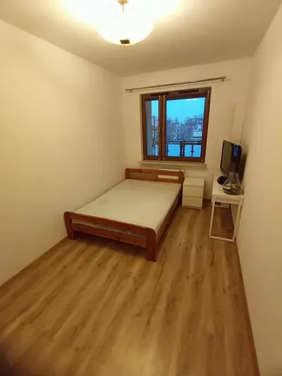Mieszkanie do wynajęcia 45m2, dwa pokoje, garderoba, schowek, garaż - miniatura 4