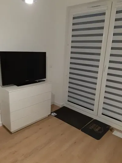 Kawalerka 36m2 z garażem i komórką lokatorską. Gdecka Warszawa Praga Południe - miniatura 4