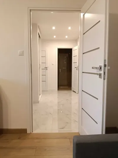 Mieszkanie Kraków Podedworze 2 pokoje, osobna kuchnia, widokowy balkon. - miniatura 4