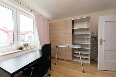 3 pokoje | 58 m² | duży balkon |+ miejsce postojowe | ul. Dębskiego | 5 minut do stacji kolejowej | ENG - miniatura 5