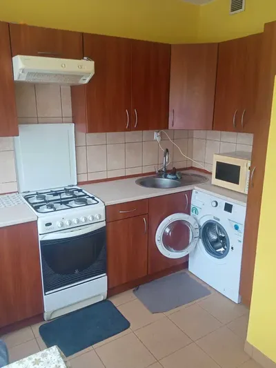 Od zaraz, duża kawalerka do wynajęcia na Wiedzewie w Łodzi - miniatura 3