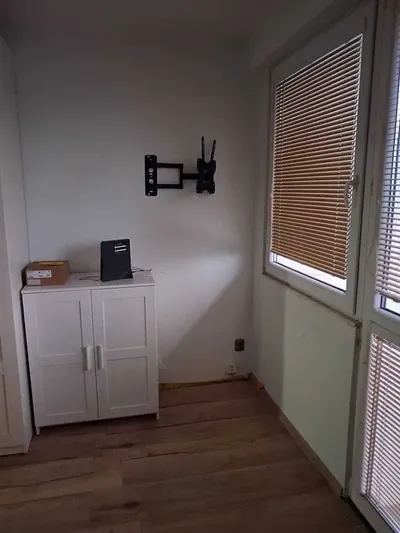 Mieszkanie do wynajecia - 32m2, z balkonem - miniatura 2