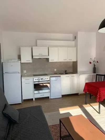 2 pokoje/balkon /widok na zieleń/ gotowe do zamieszkania od teraz/blisko Metra - miniatura 4