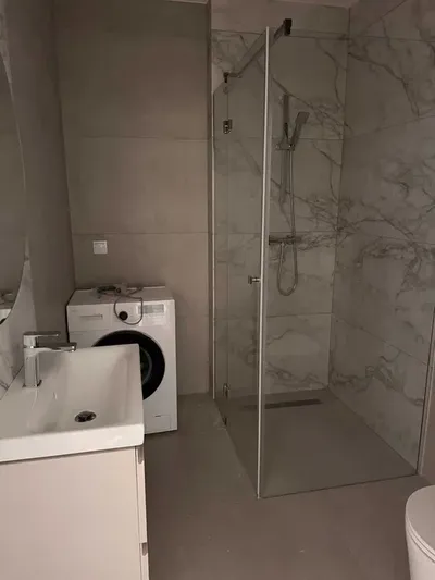 Bezpośrednio! Nowe mieszkanie/ Pierwszy najem - 2 pokoje/ 41 m2 Os. Teatralne/ Klimatyzacja - miniatura 2