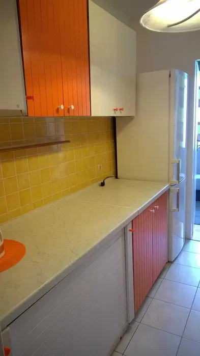 Cena z mediami. Pokój z balkonem, SGGW, metro Stokłosy - miniatura 5