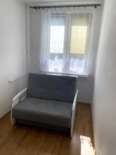 Przyjemne 2-pokojowe mieszkanie w świetnej lokalizacji (komunikacja, sklepy, rekreacja), Mistrzejowice, os. Tysiąclecia, tuż obok Parku Tysiąclecia - miniatura 4