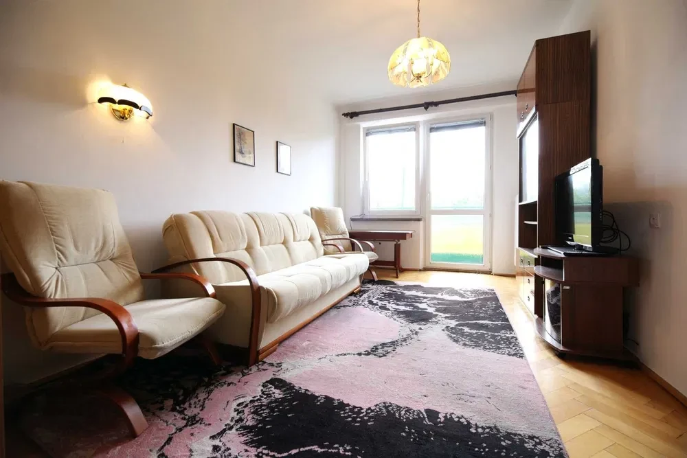 ** NOWA HUTA 2pok 48m2 Całość ok 2400zł Osobna Kuchnia PARKING MPEC Balkon ** - 1/8