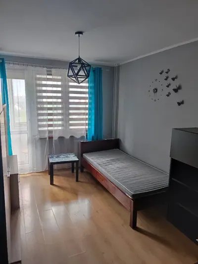 Pokoj 1 osobowy dla dziewczyny oś. Sady - miniatura 3