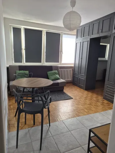 Saska Kępa - widok na panoramę miasta 30m2 Bezpośrednio . - miniatura 2