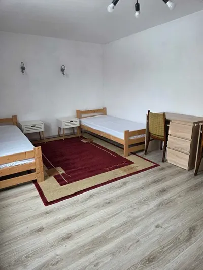 Pokoje do wynajęcia - ul. Staszowska - miniatura 4