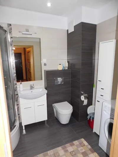 Wynajmę duży pokój z balkonem w bloku ul. Republiki Korczakowskiej 17 w Krakowie - miniatura 5