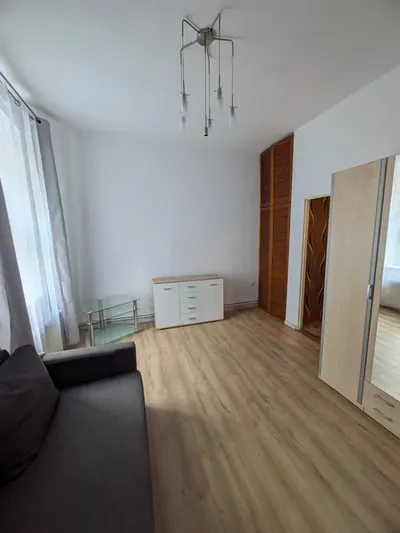 Pokój 18m2 wraz z wspólna łazienką i kuchnią na Wildzie