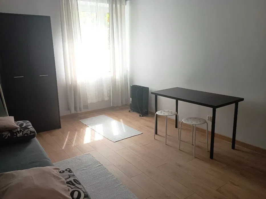 Mieszkanie na wynajem ul. Szlak Kraków kawalerka 28m2 - 1/6