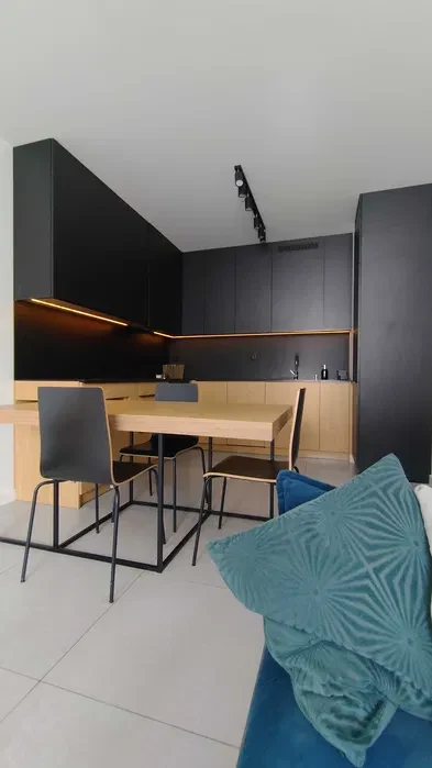 Mieszkanie 52 m² na wynajem – Ruczaj, ul. dr. Jana Piltza | 3 pokoje | Bez pośredników | 3. piętro | loggia | garaż podziemny | komórka lokatorska - 1/7