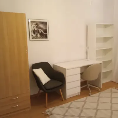 Pokój do wynajęcia w domu jednorodzinnym z ogrodem - miniatura 2