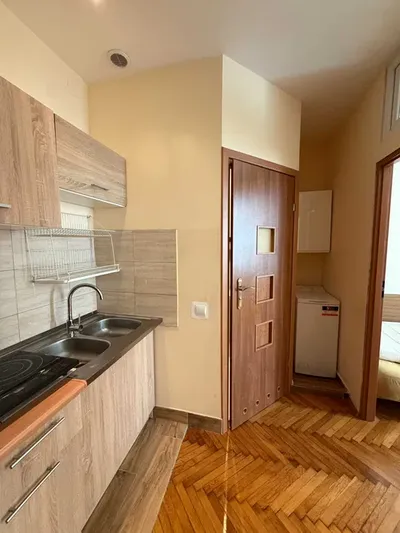 Mieszkanie do wynajęcia Kraków ścisłe Centrum od zaraz Bez czynszu administracyjnego! - miniatura 4