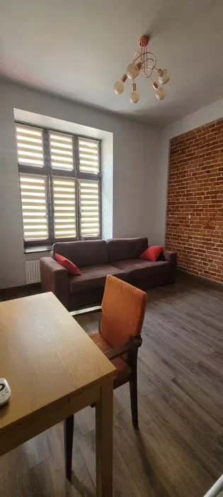 Kawalerka, dwa pokoje, aneks 32mkw - 1/5
