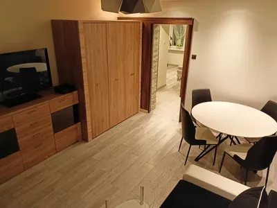 Wynajmę przestronne, dwupokojowe, w pełni wyposażone mieszkanie - miniatura 3