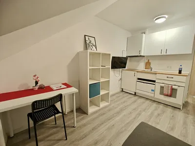 Kawalerka 19m2 + balkon francuski wolne od zaraz zgoda na dzieci i zwierzęta - miniatura 2