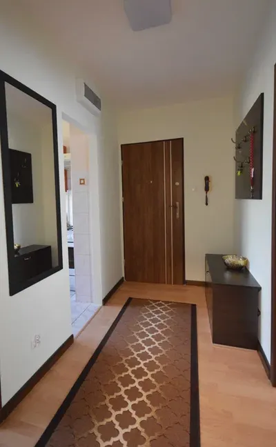 Przestronne mieszkanie 2 pokoje 48m Pieczewo ul. Sikiryckiego oddzielna kuchnia - odświeżone, odmalowane - miniatura 4