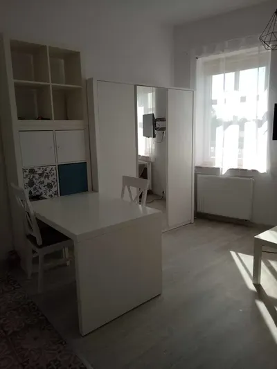 Klimatyzowana kawalerka ul. Żelazna/Wita Stwosza, przy Dworcu Głównym/Galerii Krakowskiej - miniatura 2
