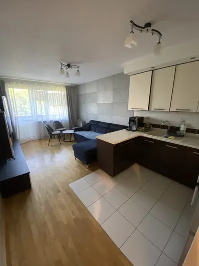 Wynajmę 3 pokojowe mieszkanie w dzielnica dziesiąta - miniatura 3