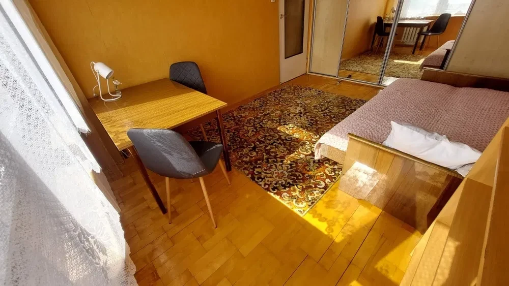 Wynajmę 2 lub 3 pokoje na ul. Wyszyńskiego - 1/6