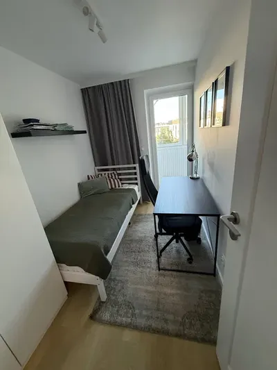 Pokój dla studenta - miniatura 4