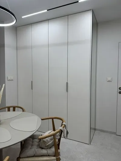 Duży pokój do wynajęcia Szeligowskiego 15 z TV i Klimą - miniatura 4