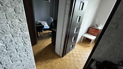 Duży pokój z balkonem 6m2 przy metrze Dworzec Wileńska i Szwedzka - miniatura 5